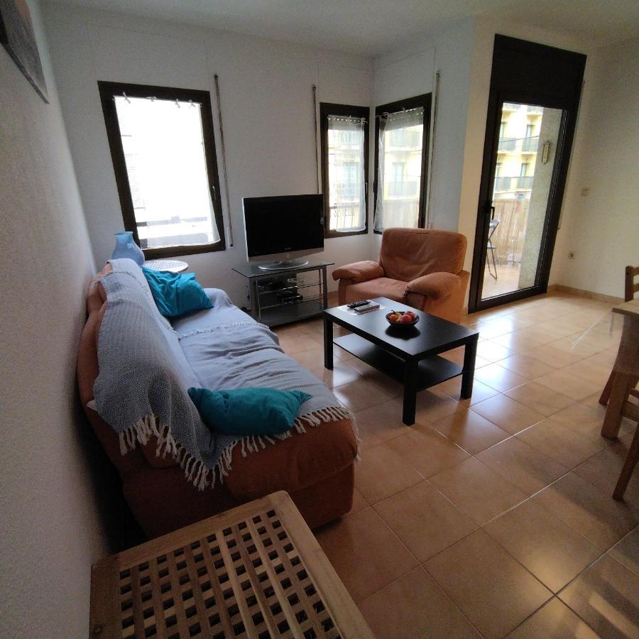 Appartement T4 A 100 Metres De La Plage โรเซส ภายนอก รูปภาพ