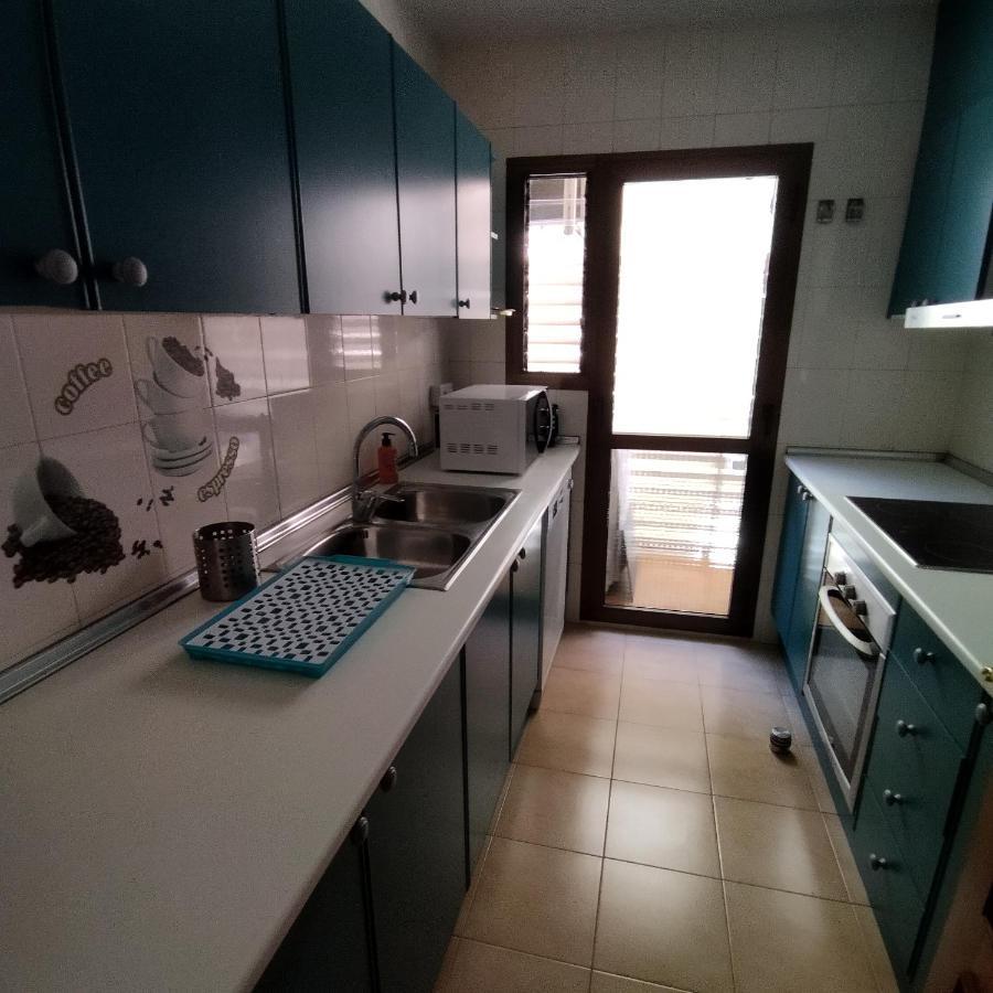 Appartement T4 A 100 Metres De La Plage โรเซส ภายนอก รูปภาพ