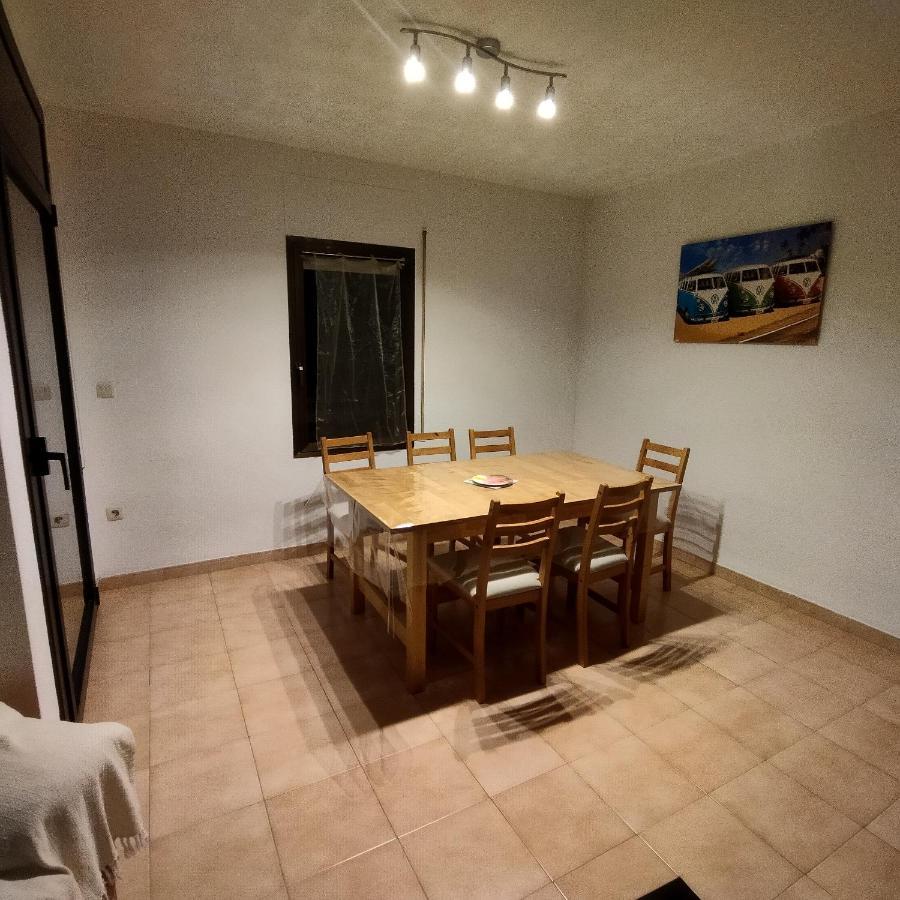 Appartement T4 A 100 Metres De La Plage โรเซส ภายนอก รูปภาพ