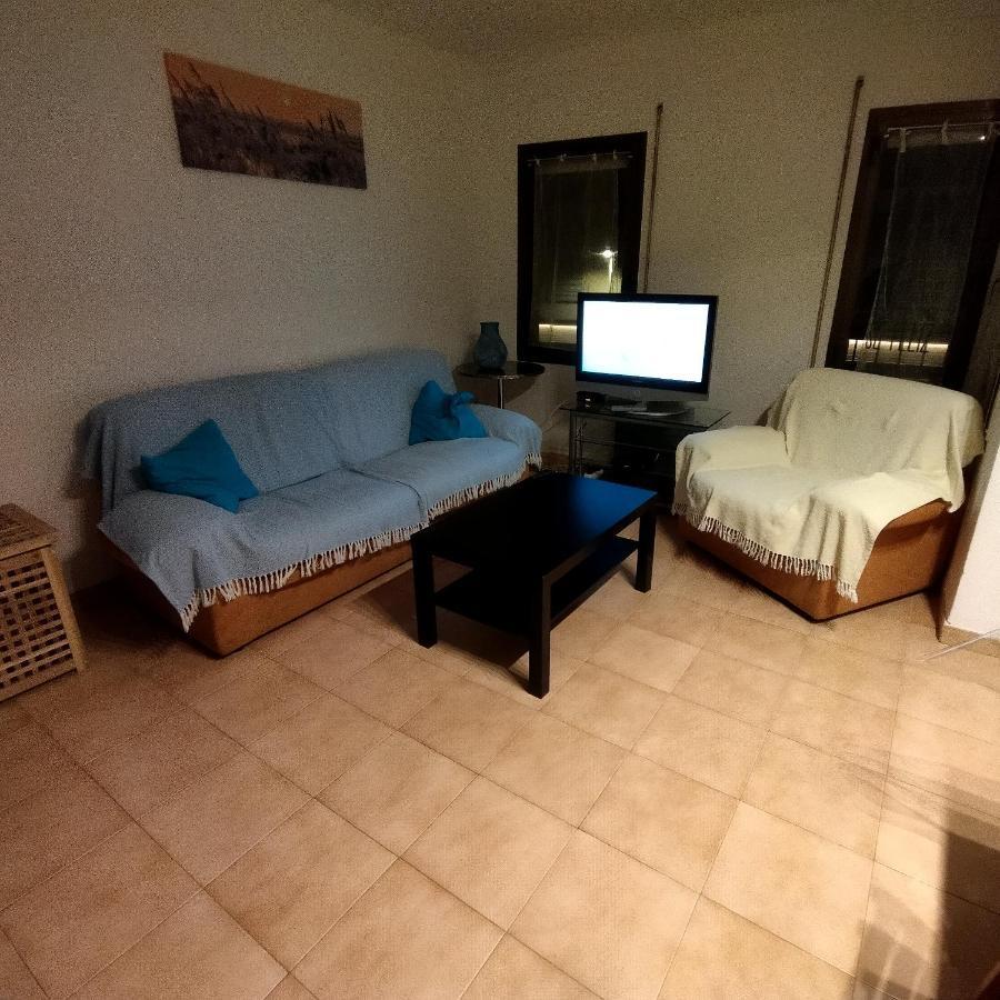 Appartement T4 A 100 Metres De La Plage โรเซส ภายนอก รูปภาพ